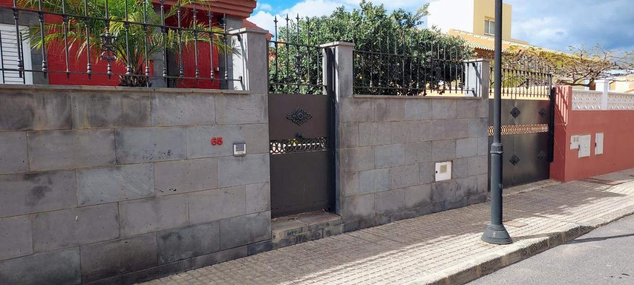 Casa Madriu, Villa De Lujo En Zona Residencial Corralejo Exterior foto